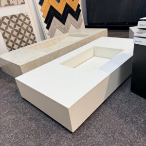 Waschtisch aus Keramik Laminam weiß matt, 105 x 50 cm, freihängend (nur Abholung)