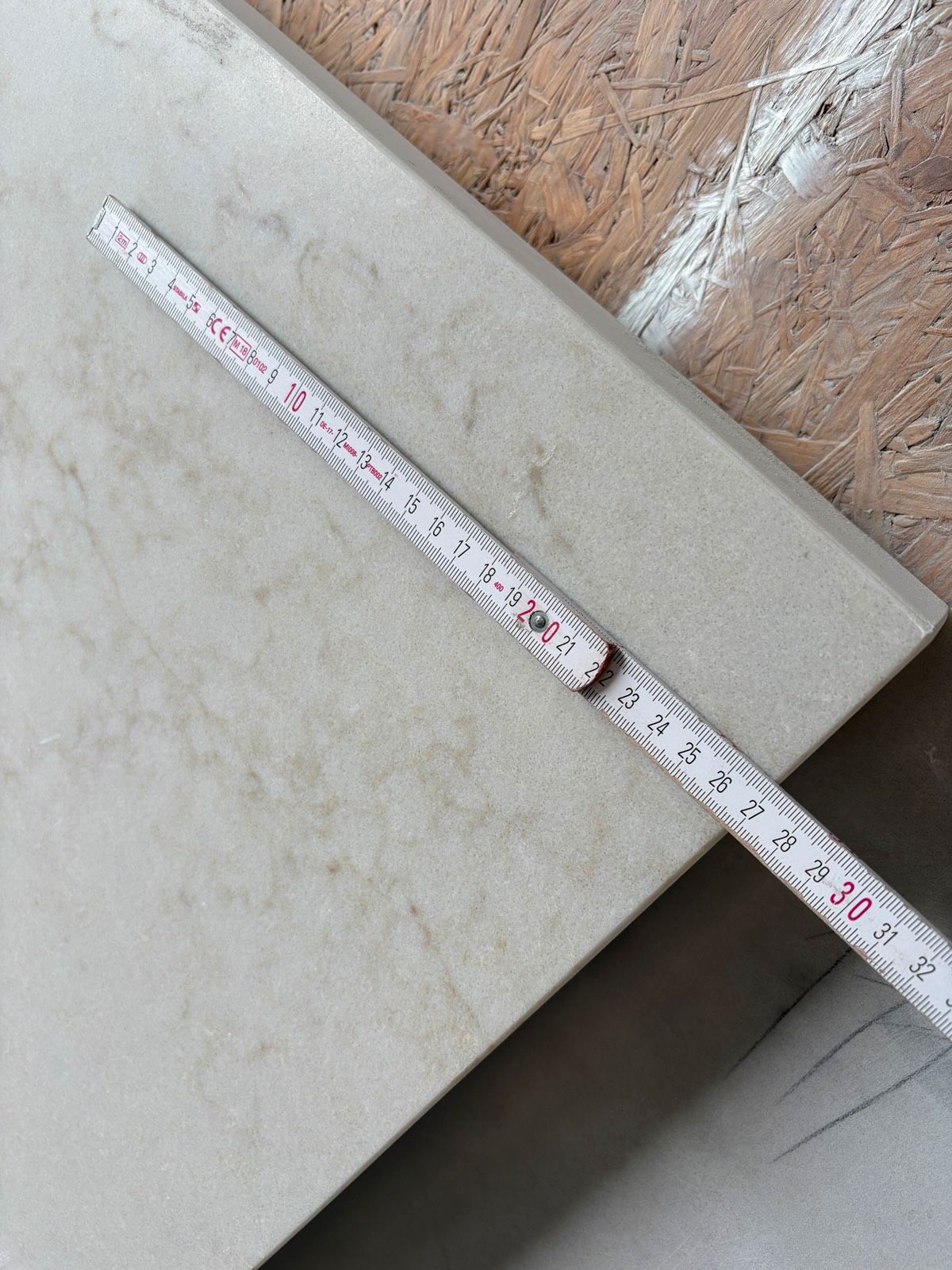 Waschtisch aus Quarzkomposit Technistone Glenco beige mit Rückwand, 140 x 58,2 cm