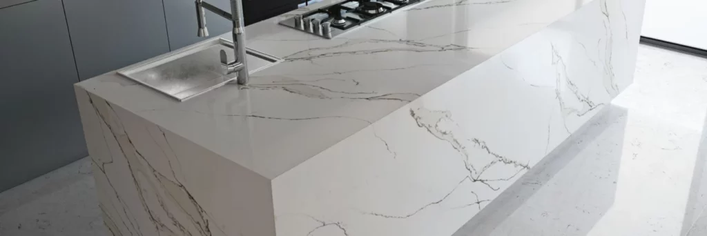 Compac Unique Calacatta Gold bordplade